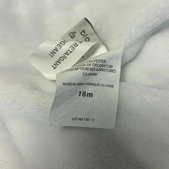 Blankets & Beyond - Plush double layered Robe. Size 18 months - Picture 3 of 3